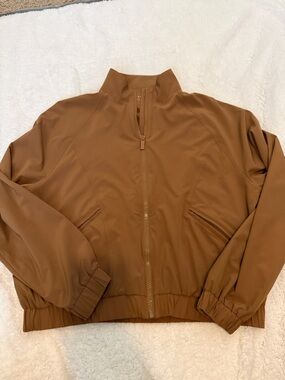 Travis Mathew Women’s Woven Bomber Jacket